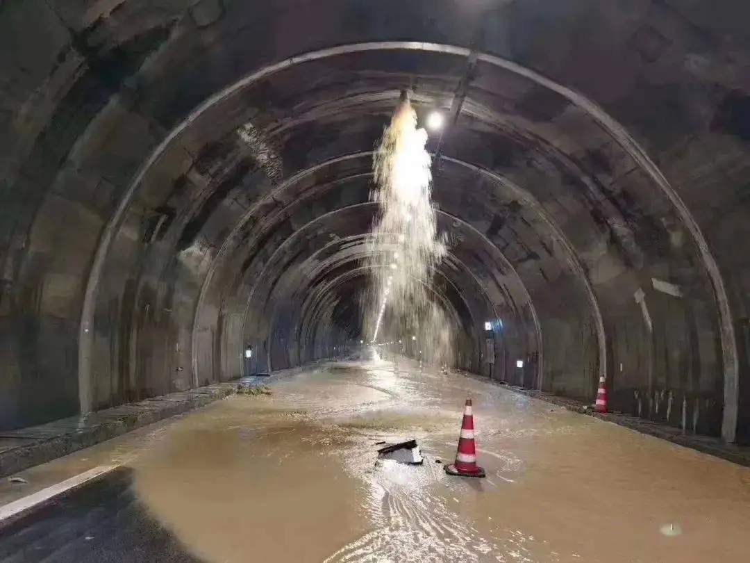 青湖路街道隧道渗水治理